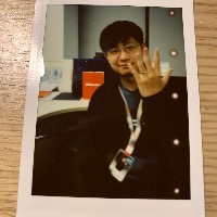 景瑜小声说